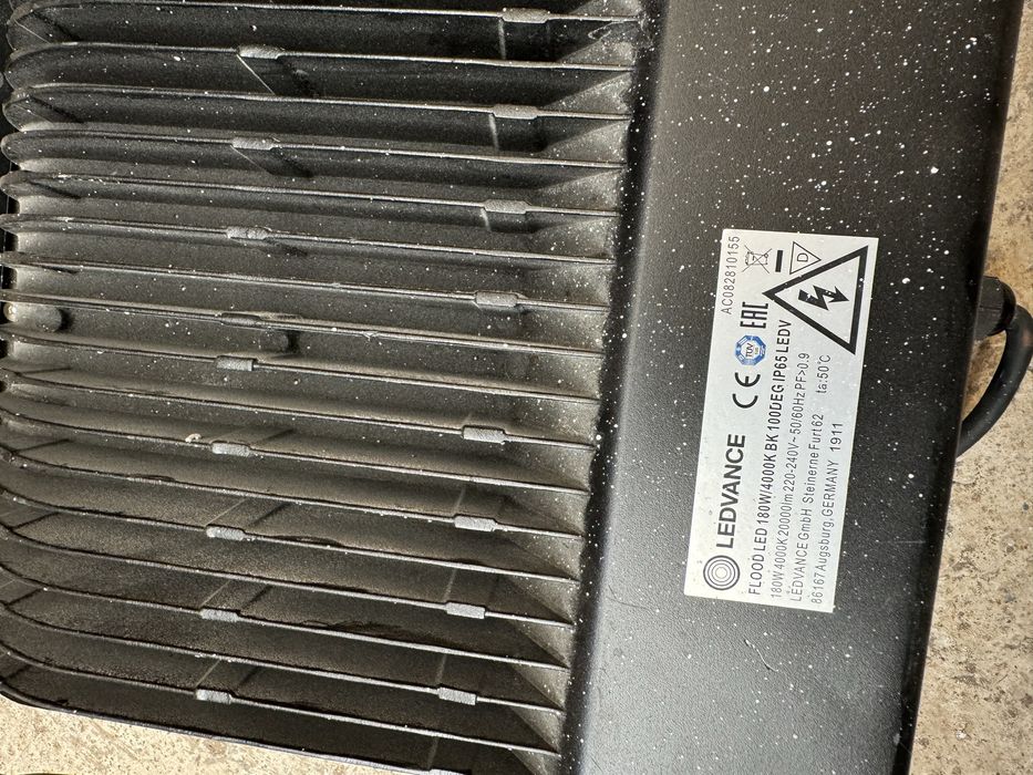 Proiectoare LED 180/200w