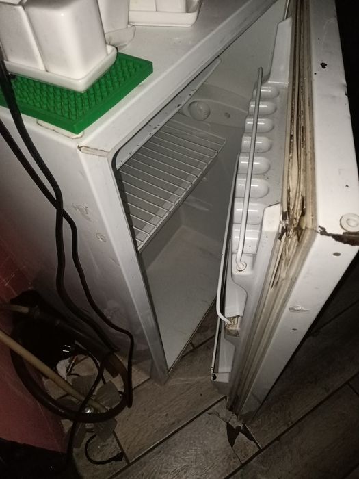 Продам холодильник