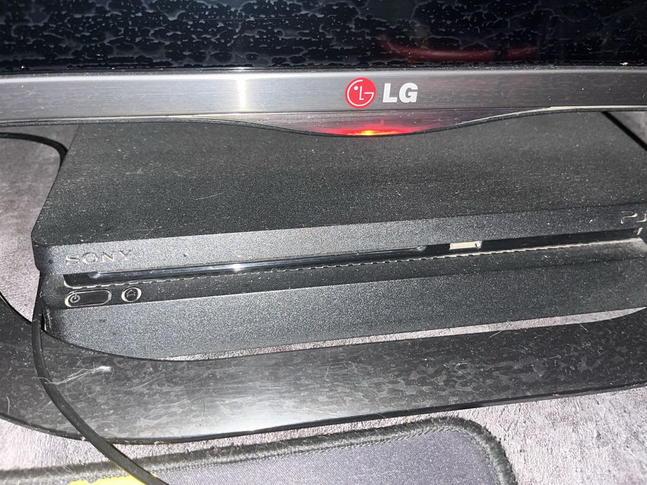 Ps4 slim 1tb 2 джостика и 6 дисков