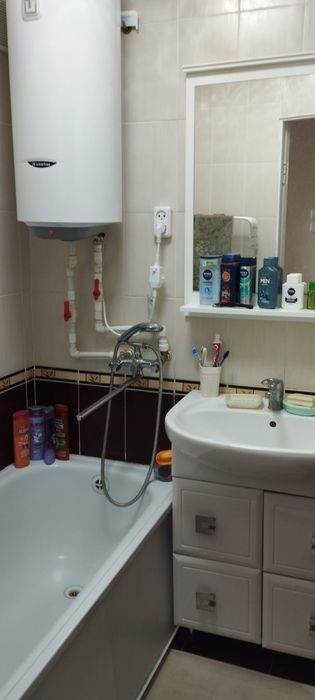 Сдаётся 2 комн квартира