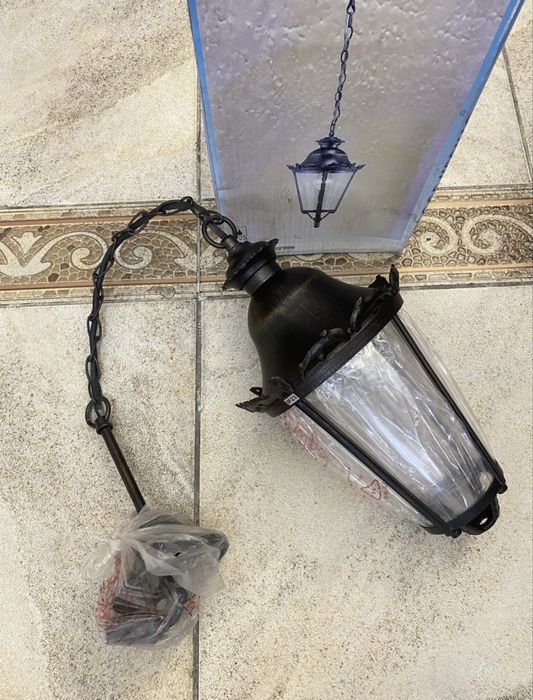 Черный светильник