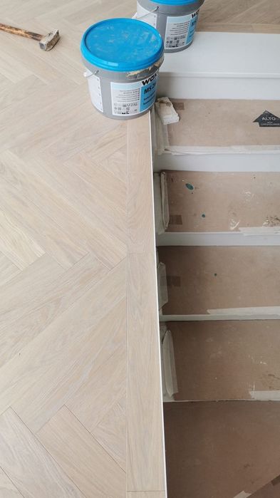 Montăm și rașchetăm orice tip de parchet.