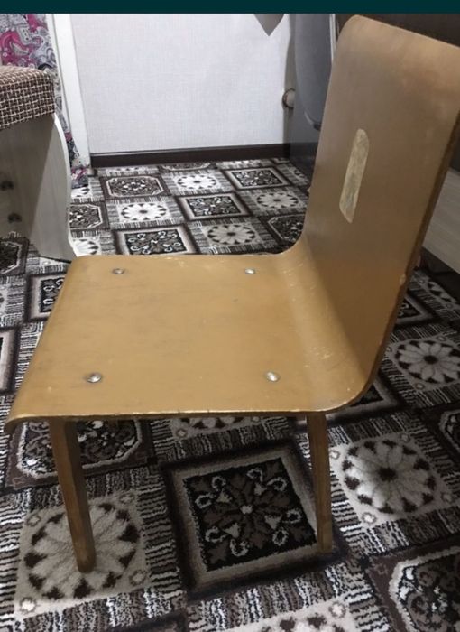 Стульчик детский.