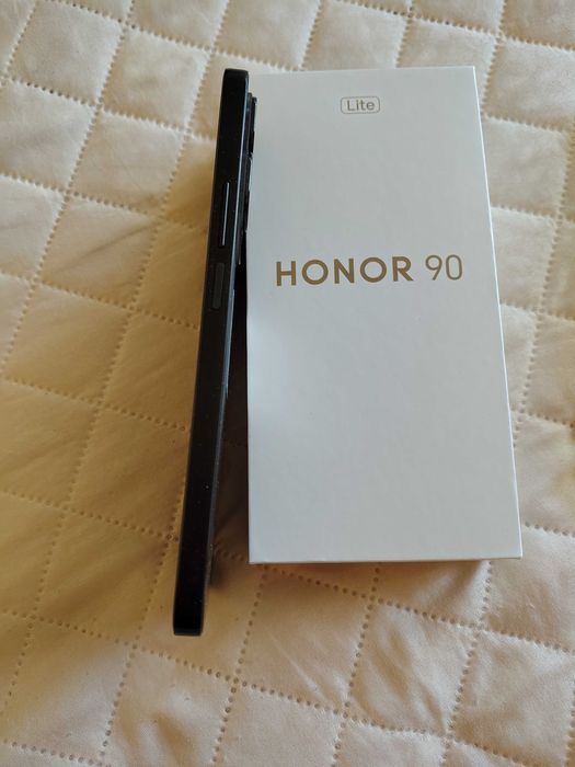 Телефон HONOR 90 LITE