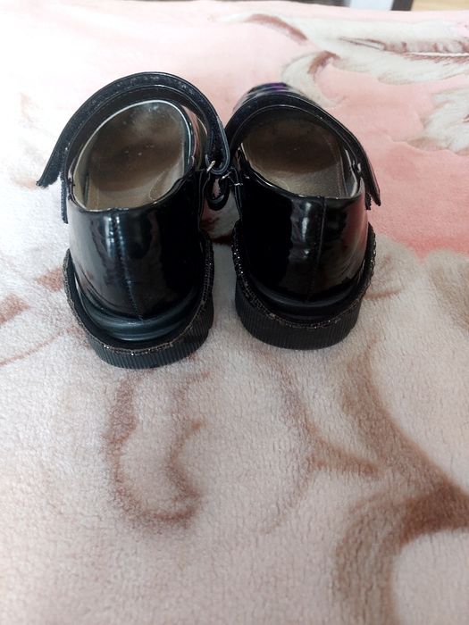 Туфли на девочку 30рр