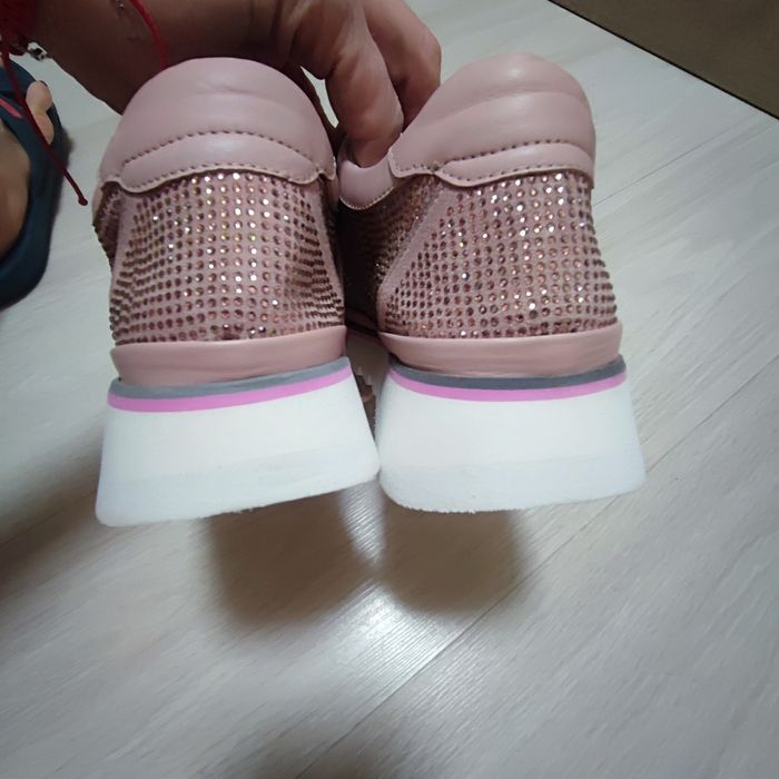 Спортни обувки естествена кожа