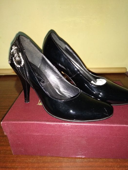 Туфли и босоножки