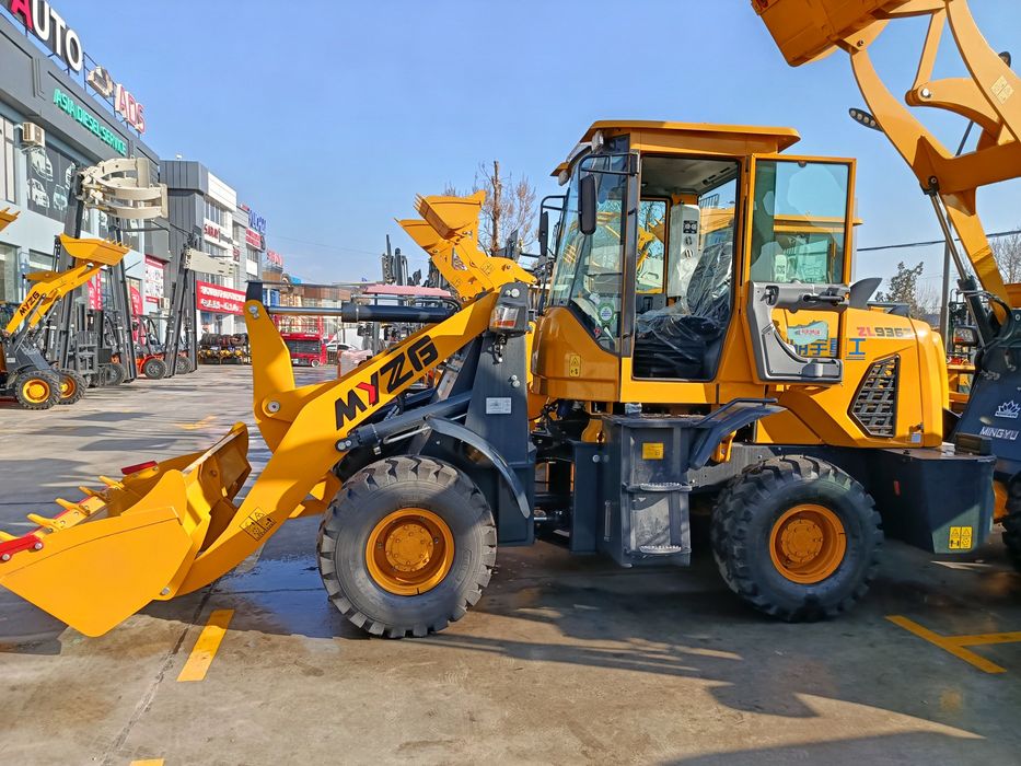 Фронтальная погрузчик