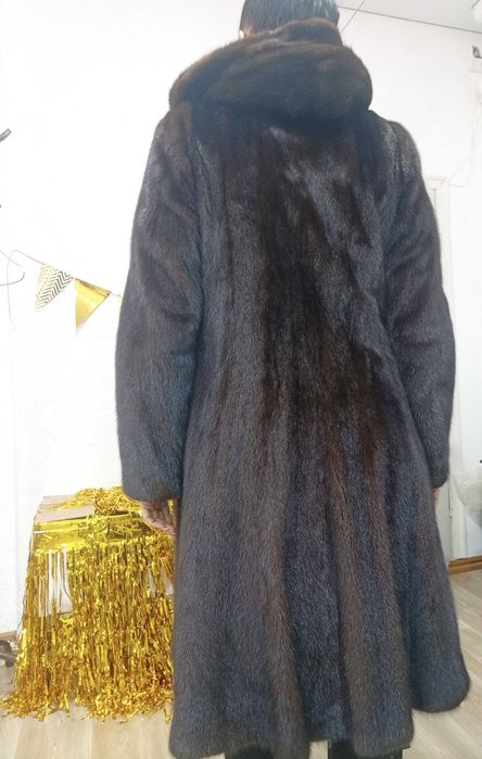 Продается норковая шуба б/у
