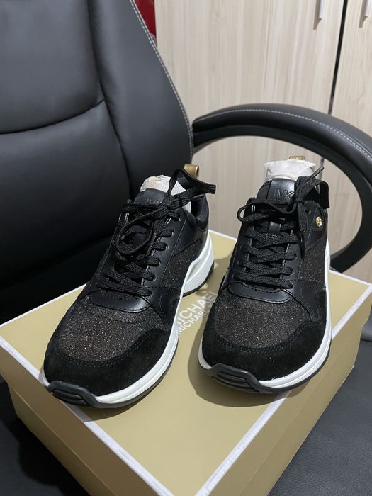 Чисто нови обувки Michael Kors 36-37 номер
