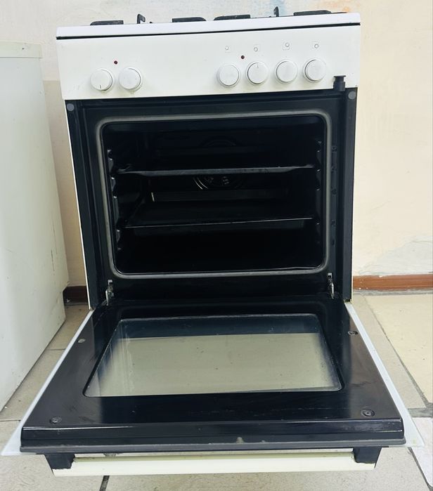 Продам газовую плиту BOSH