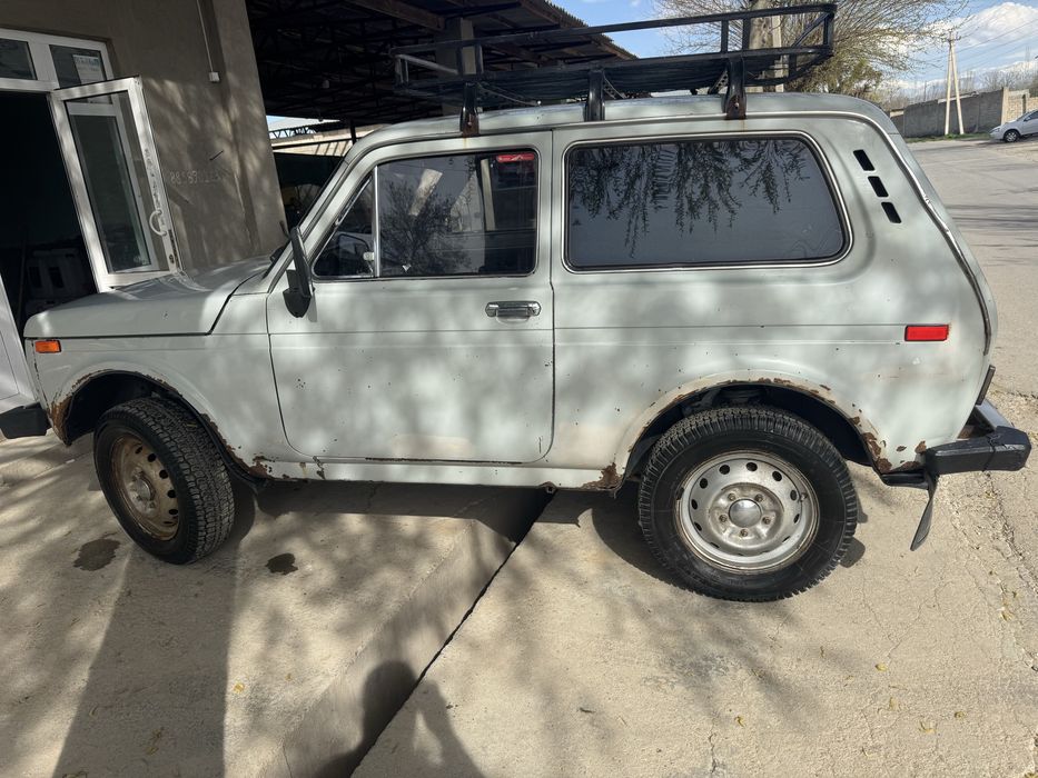 Нива 4+4 21213 легенда