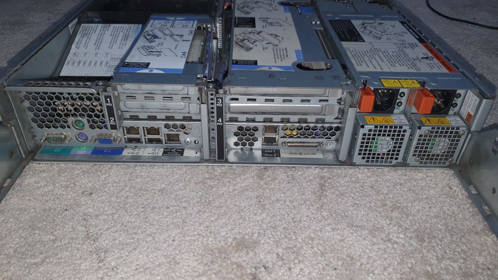 Server IBM xSeries 346 2 procesoare Xeon