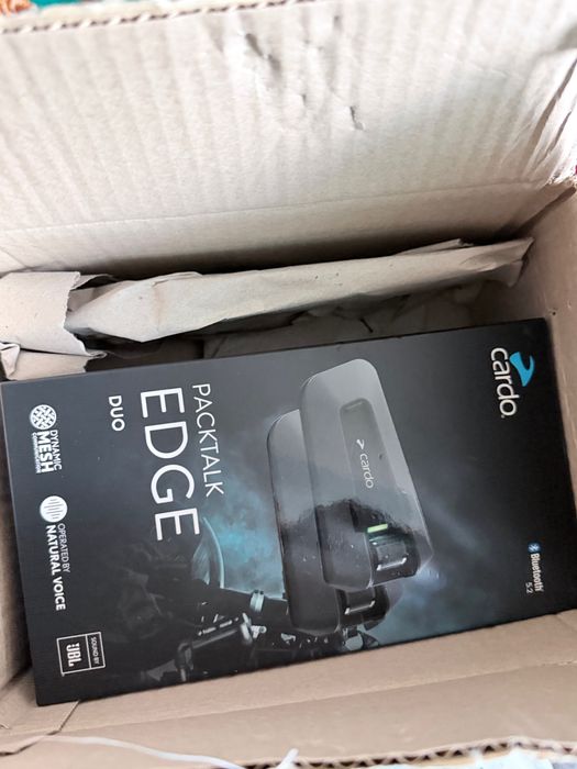 Cardo Packtalk Edge Duo – Sigilat / Nou în cutie (Pachet dublu 2 unități)