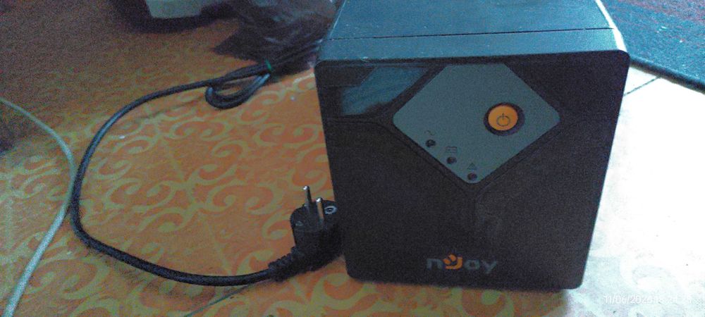UPS nJoy Septu 1000, 1000VA/600W, Line-interactive, Repornire Automata, Reglaj Automat al Tensiunii [BATERIILE TREBUIE INLOCUITE]