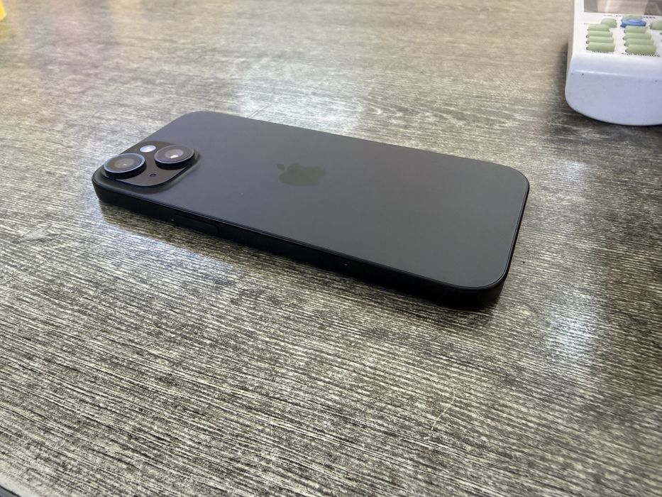 Iphone 15 128гб.