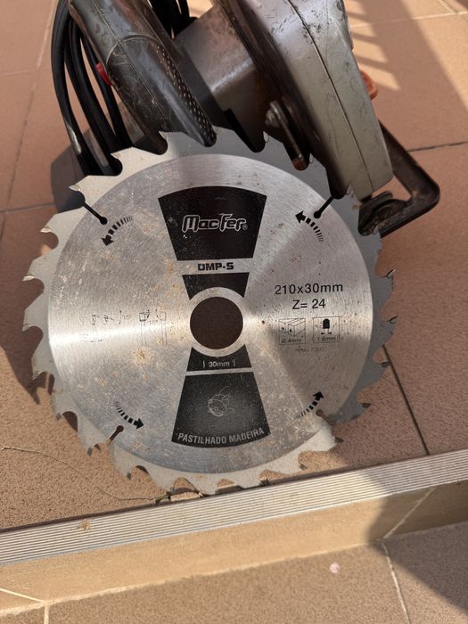 Vand flex circular cu laser pentru dulgherie