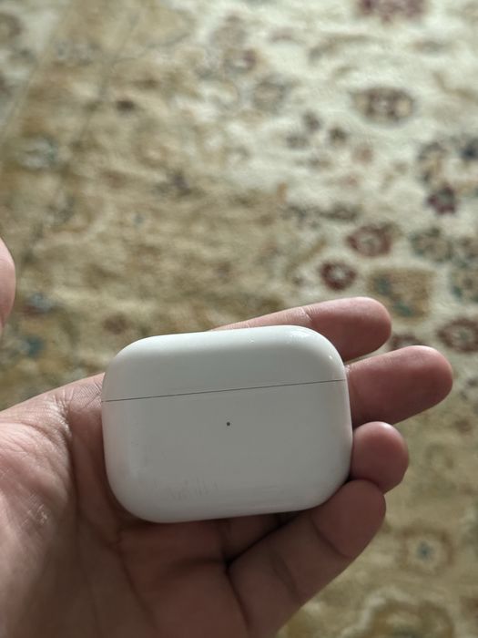Airpods Pro (1 поколения)