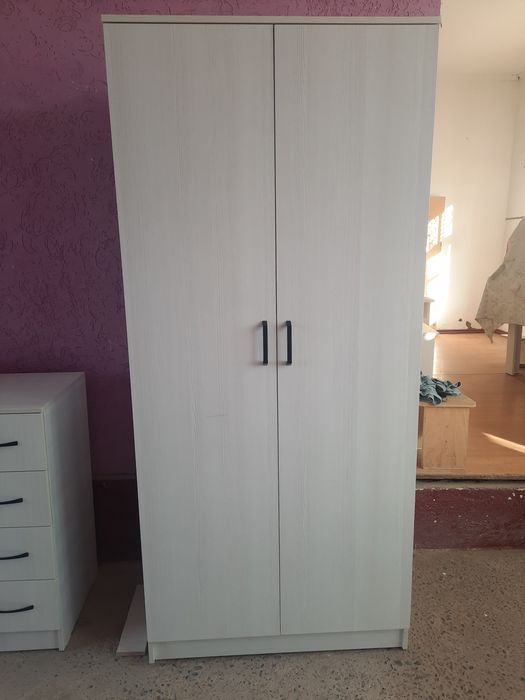 Шкаф, шифонер новый, ламинат