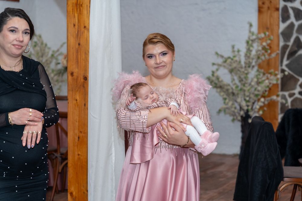 Vând rochita dama