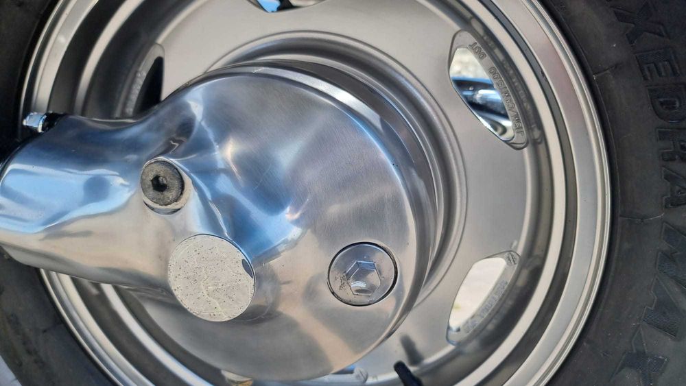 Suzuki Intruder VL 1500 – 2003 | 14000 km  Stare impecabilă  Import Germania