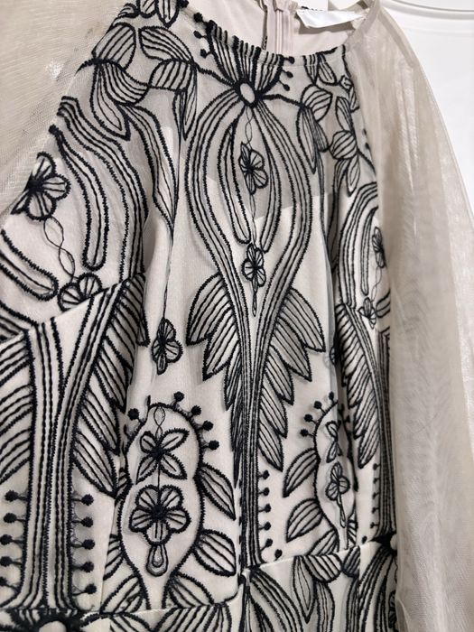 Продаётся красиво вечернее платье