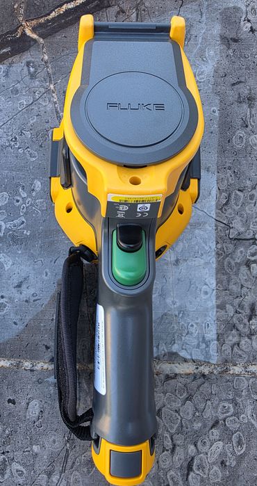 FLUKE TI 401 PRO термо камера чисто нова 640х480 резолюция сертификат