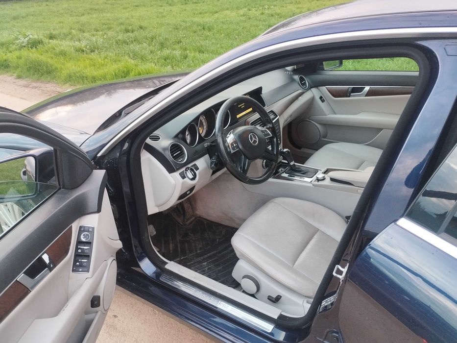 Mercedes C Class 2011 , 2,2  diesel Automat