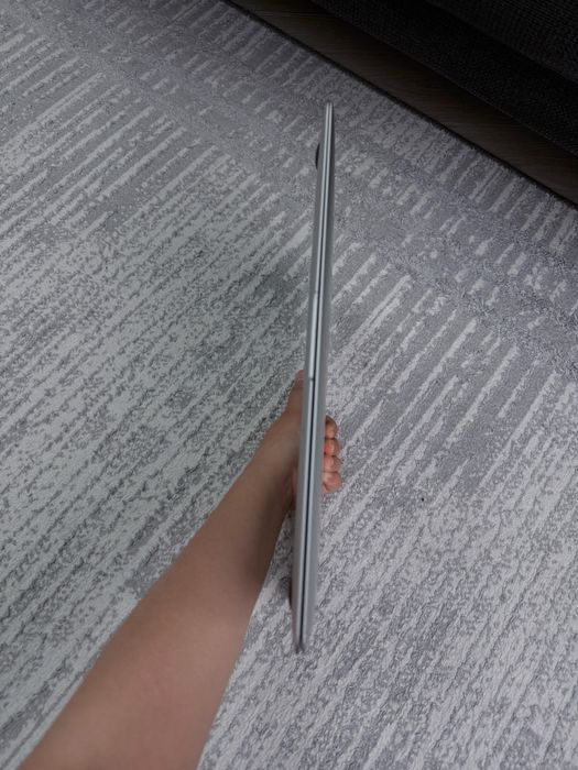 Macbook Air 2017 (13-inch)