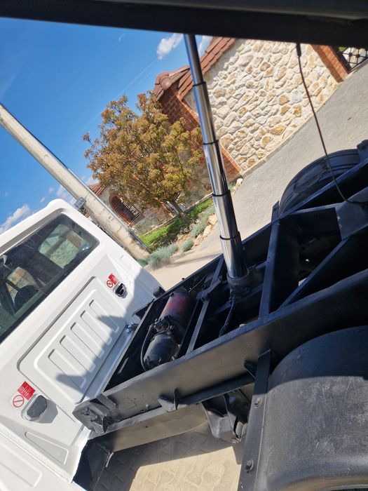 Vând Ford transit basculabil