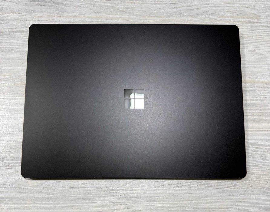 Surface Laptop 5 Black  13.5” 2K IPS (Сенсорный) I7-1265u - 16G/512GB