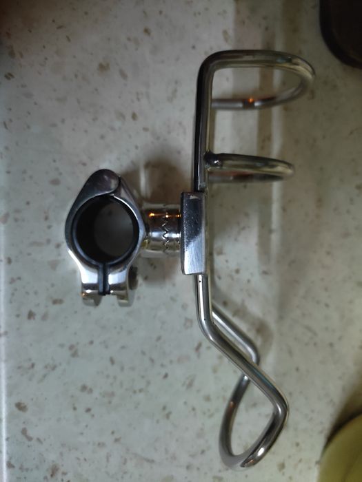 Стойка за въдица залодка