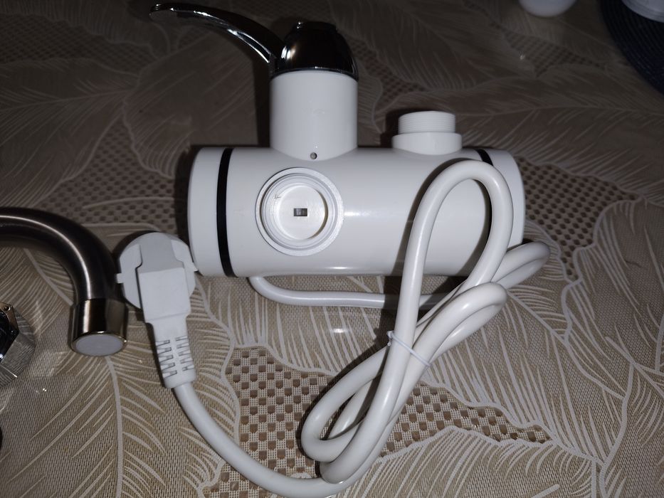 Проточен бойлер за мивка 3000 W