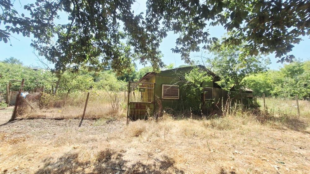 продавам парцел Боровец юг на 1500 метра от спирка Кантара