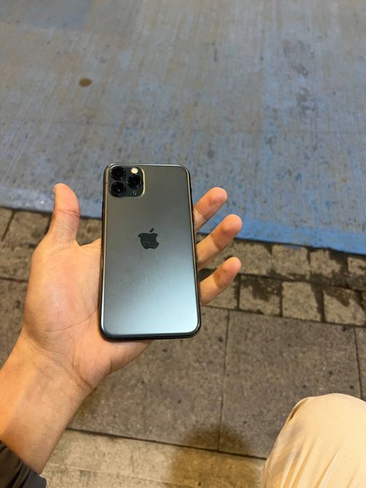 Iphone 11 pro sotiladi 256li