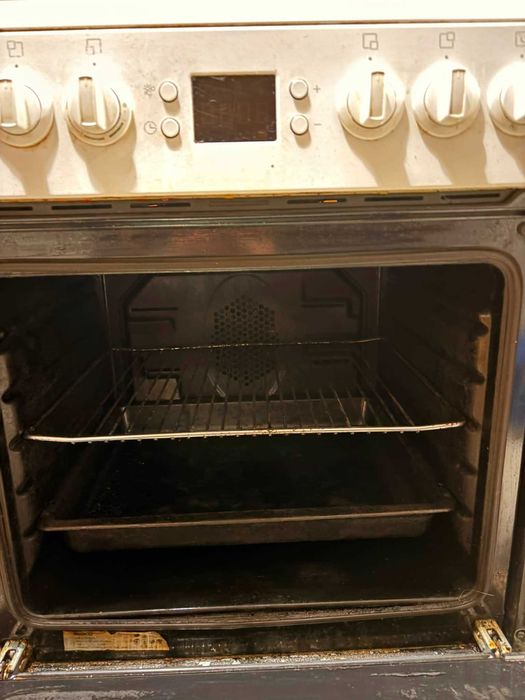 Продавам готварска печка BEKO