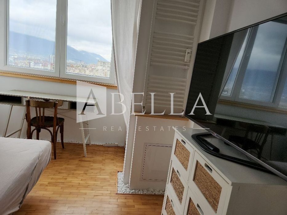 Дава се под наем Тристаен апартамент в София, Младост 1 - 65 кв.м за 714 € - Снимка #1