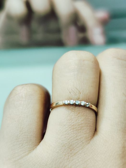 Кольцо с бриллиантом