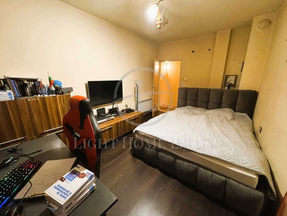 Продава се Тристаен апартамент в Пловдив, Каменица 1 - 102 кв.м за 1275 €/кв.м - Снимка #6