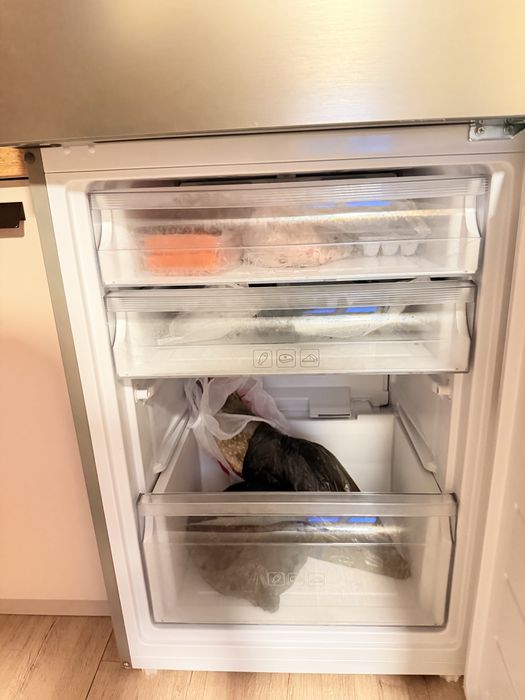 Холодильник Haier