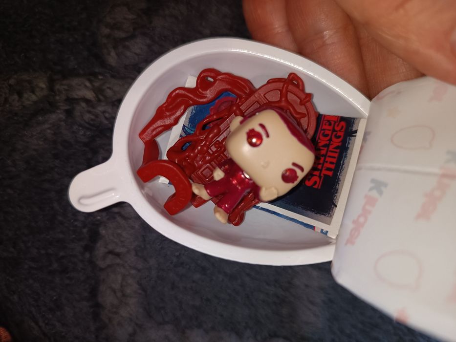 ОСД kinder joy stranger things и Harry Potter