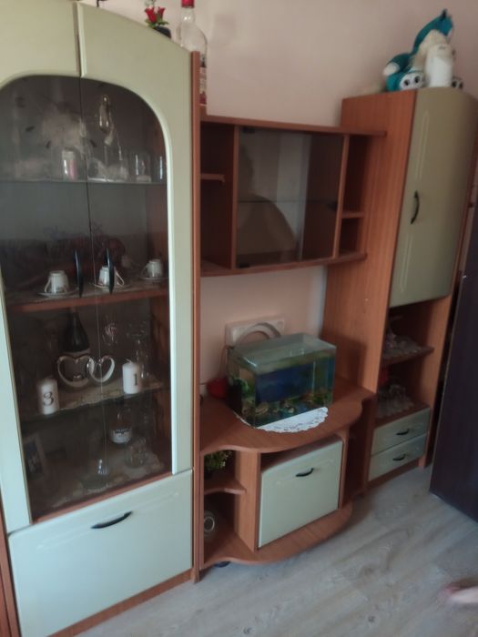 Холна секция запазена.