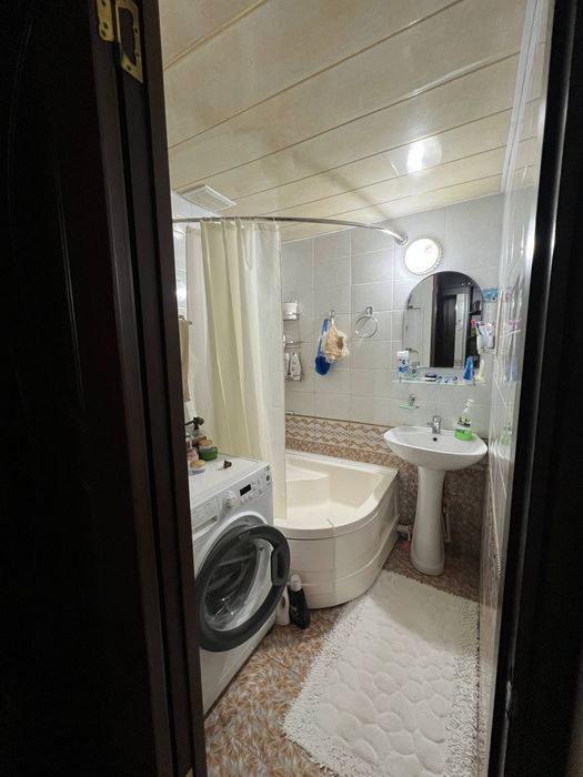 Квартира сотилади Мирза Улуғбек туман Феруза 2да икки хона