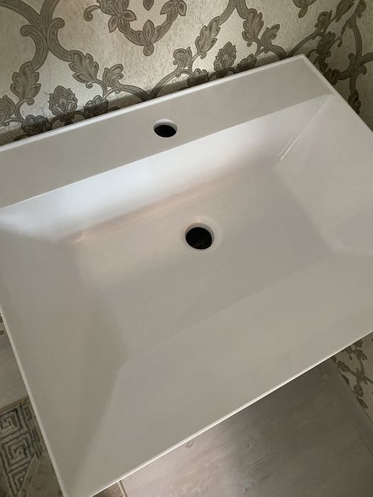 умывальник с шкафом