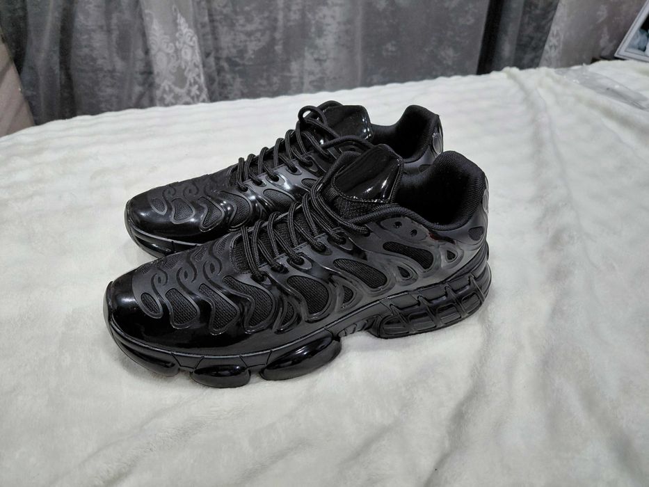 Продавам ги чисто нови