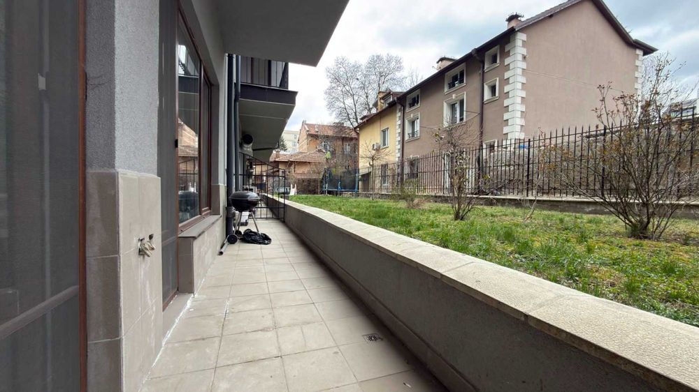 Двустаен апартамент в Надежда 2