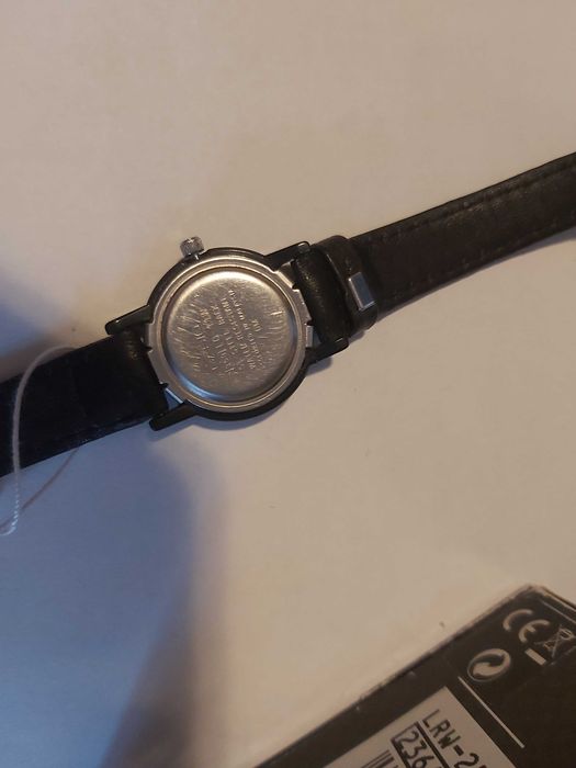 Ceas Damă Casio Quartz – Model Casual-Elegant, Mic și Finuț