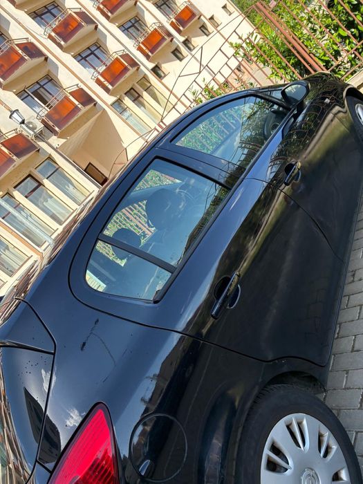 Vand opel corsa!