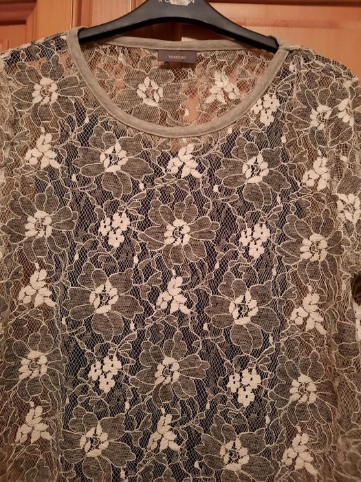 Bluza din dantela cu maieu inclus marimea L