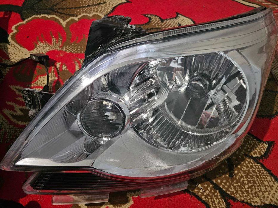 Фара Cobalt Унг-Чап